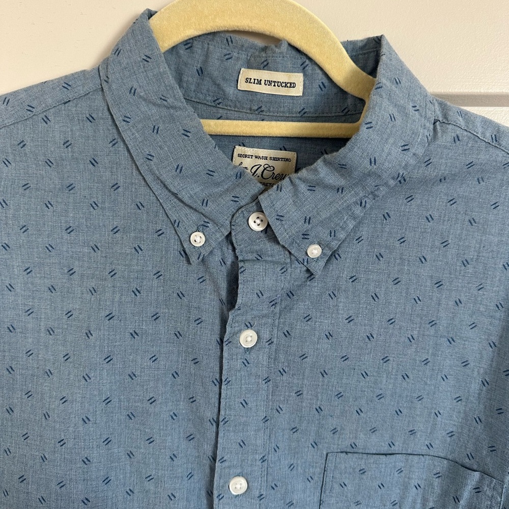 Men’s Button down - Picture 4 of 4